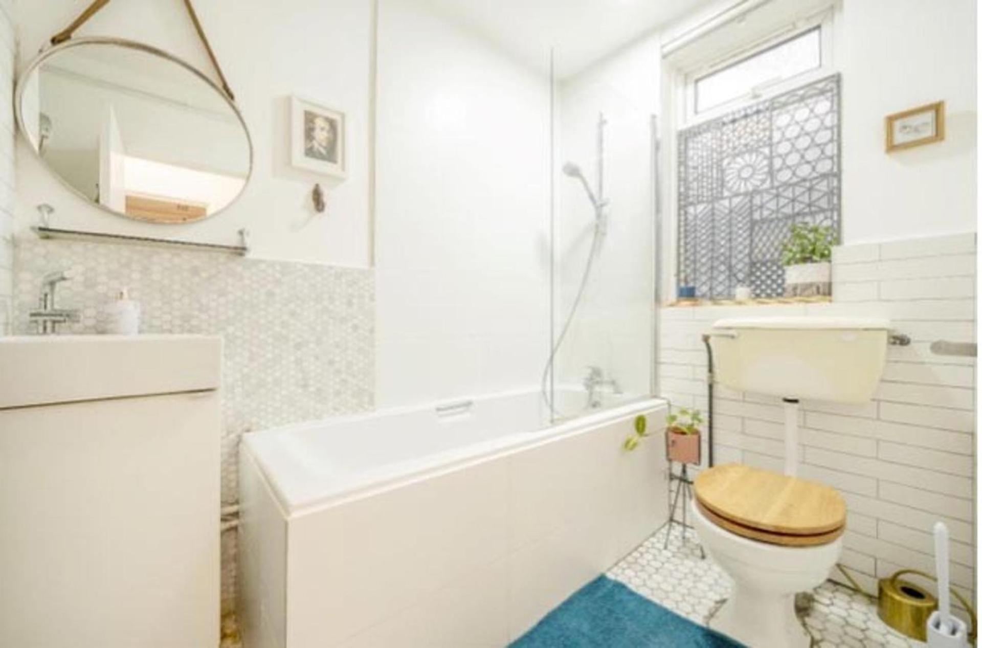 Pet Friendly 1bed With Free Parking Apartment